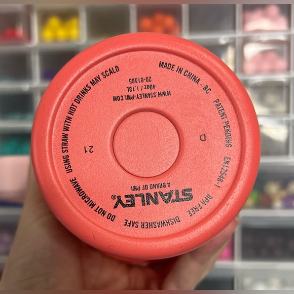 Stanley OG 40 Oz Coral Ombre - Picture 5 of 7